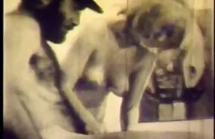 XXX Nastolatki w profesjonalnej akcji doprowadziły tego mężczyznę do orgazmu,, ostry sex darmo