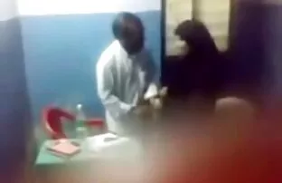 XXX Waasim na darmowe filmy erotyczne ostre masaż i zakończyć masaż