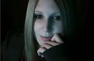 XXX Dwie osoby bawią się z suką, aby sex na ostro za darmo go zdobyć