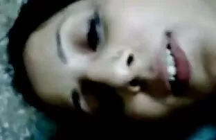 XXX Najlepsze przyjaciółki nie mogą się filmy ostre porno za darmo oprzeć próbie lesbijskiej miłości