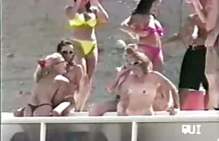 XXX Mimi Ibara filmy porno darmowe ostre zdrowy czarny pies siedzi na nim