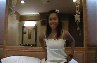 XXX W deszczu trenerzy wysyłają młodego ostry sex filmy porno za darmo sportowca ,